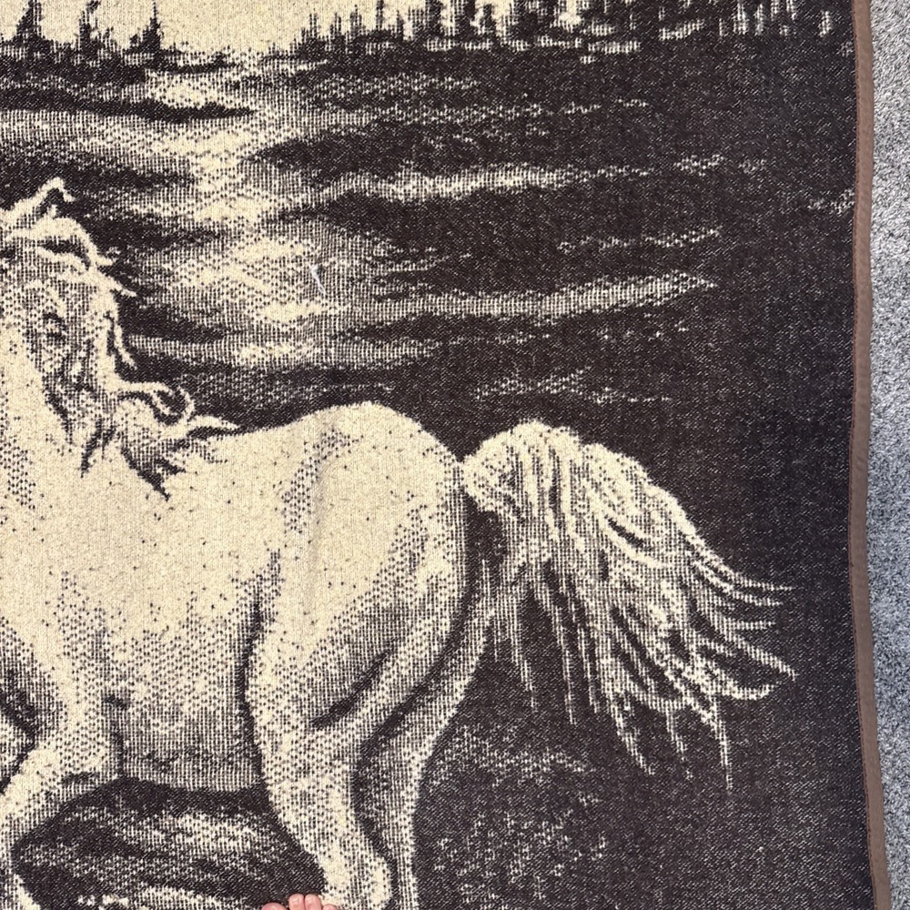 76x50" LINTEX INTERNATIONAL Spain Horse Reversible Blanket Throw VNTG - Picture 5 of 14